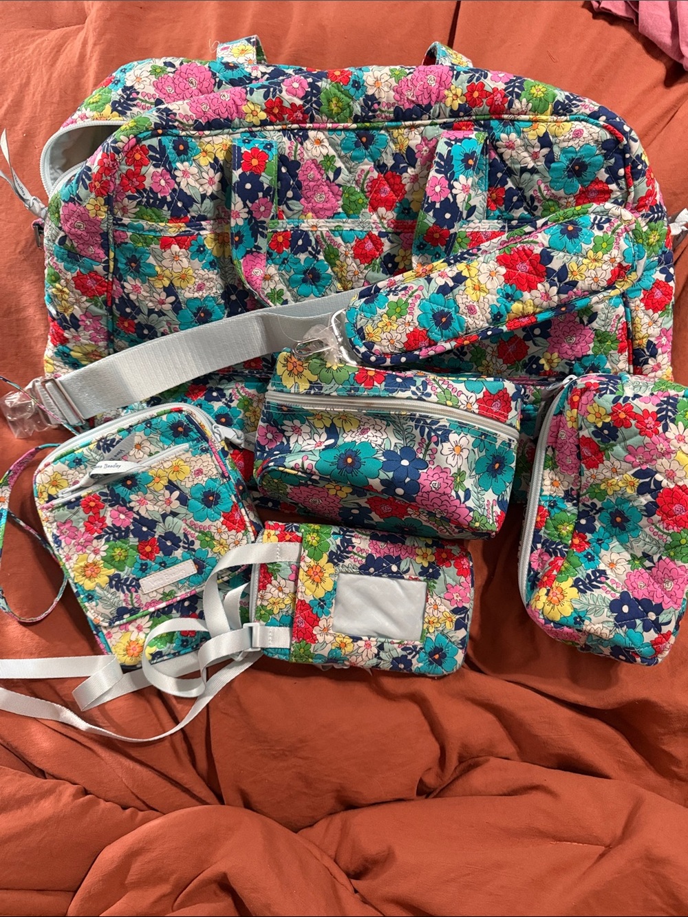 Far out floral Vera Bradley  Accessory Set - Multicolor